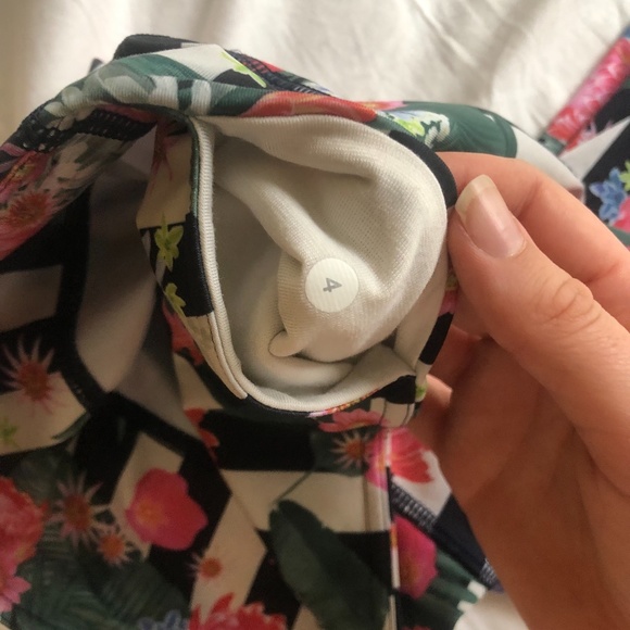 Fun legging bundle!! - Picture 6 of 8